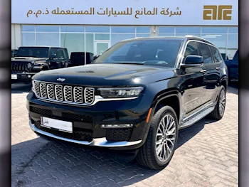 Jeep  Grand Cherokee  Summit  2022  Automatic  4,000 Km  8 Cylinder  Four Wheel Drive (4WD)  SUV  Black  With Warranty