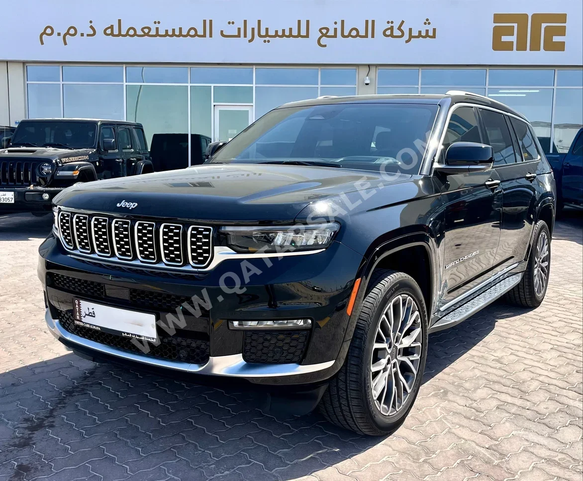 Jeep  Grand Cherokee  Summit  2023  Automatic  4,000 Km  8 Cylinder  Four Wheel Drive (4WD)  SUV  Black  With Warranty
