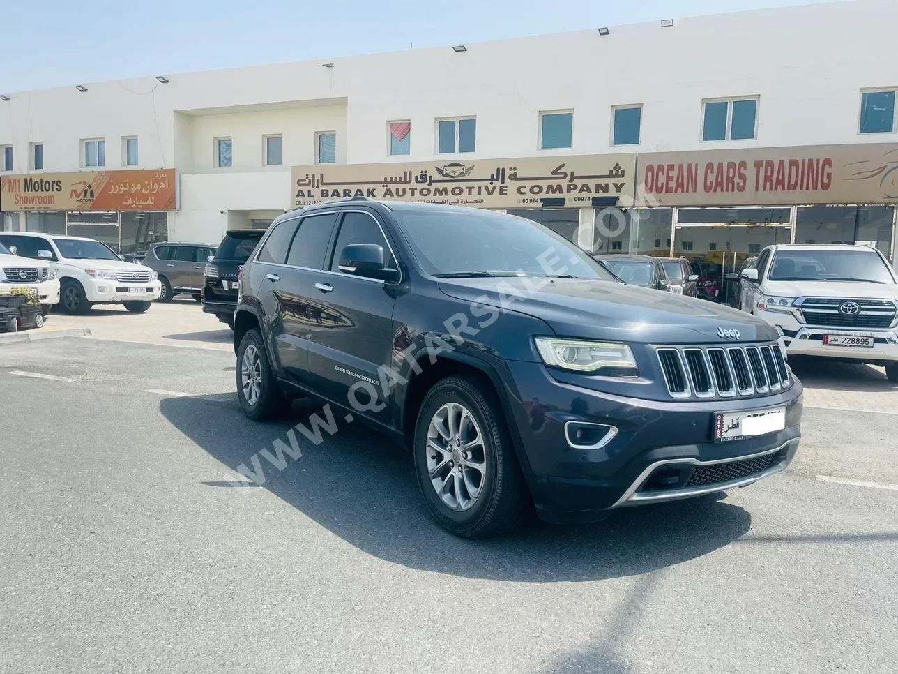  Jeep  Cherokee  Limited  2014  Automatic  178,000 Km  6 Cylinder  Four Wheel Drive (4WD)  SUV  Black  With Warranty