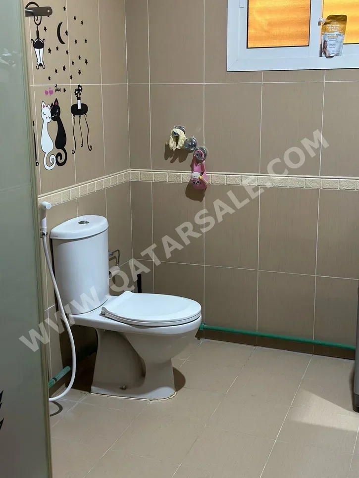 1 Bedrooms  Studio  For Rent  in Doha -  Al Maamoura  Fully Furnished