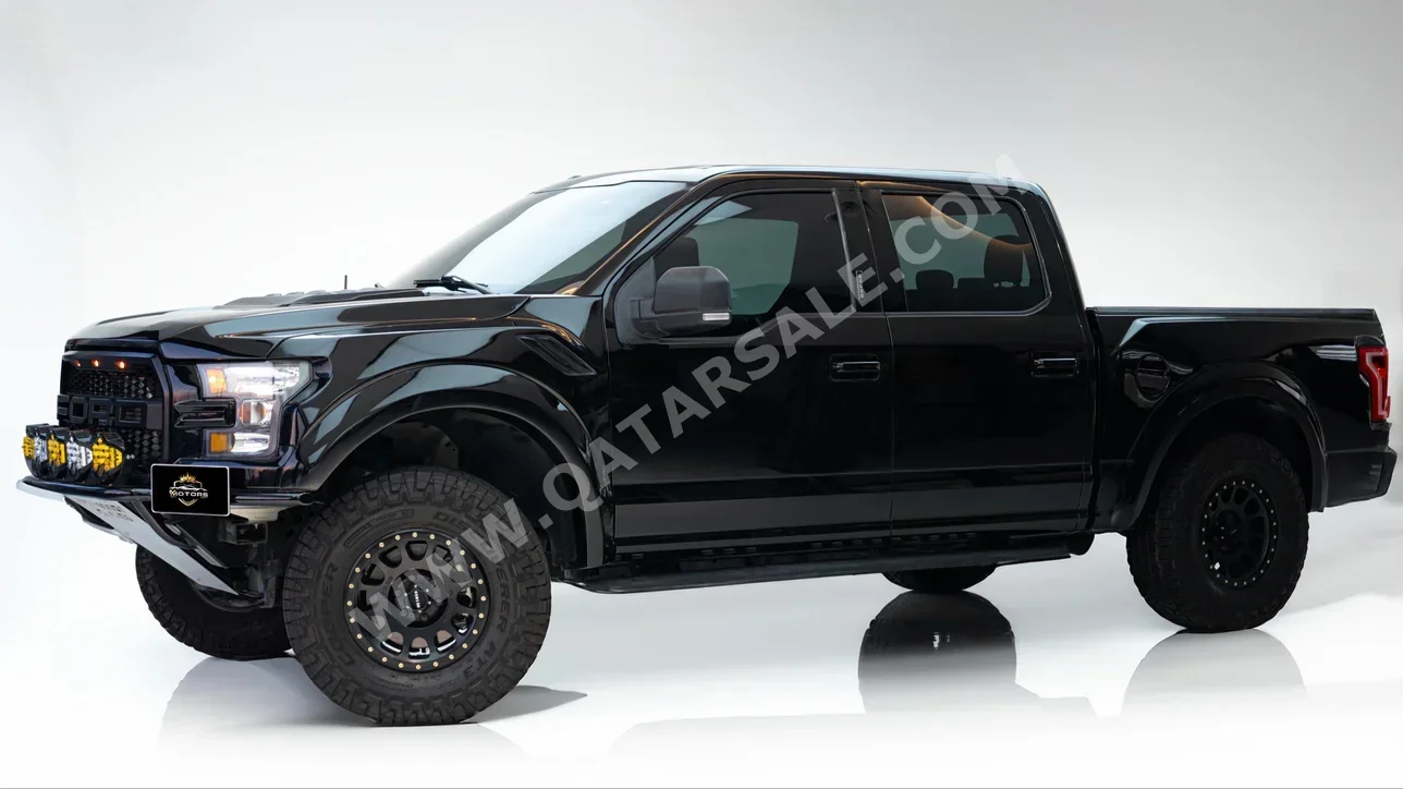 Ford  F  150  2017  Automatic  40٬000 Km  8 Cylinder  Four Wheel Drive (4WD)  Pick Up  Black