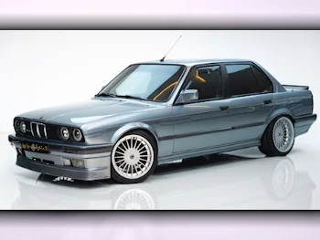 BMW  3-Series  320i  1985  Automatic  290٬000 Km  6 Cylinder  Rear Wheel Drive (RWD)  Sedan  Blue