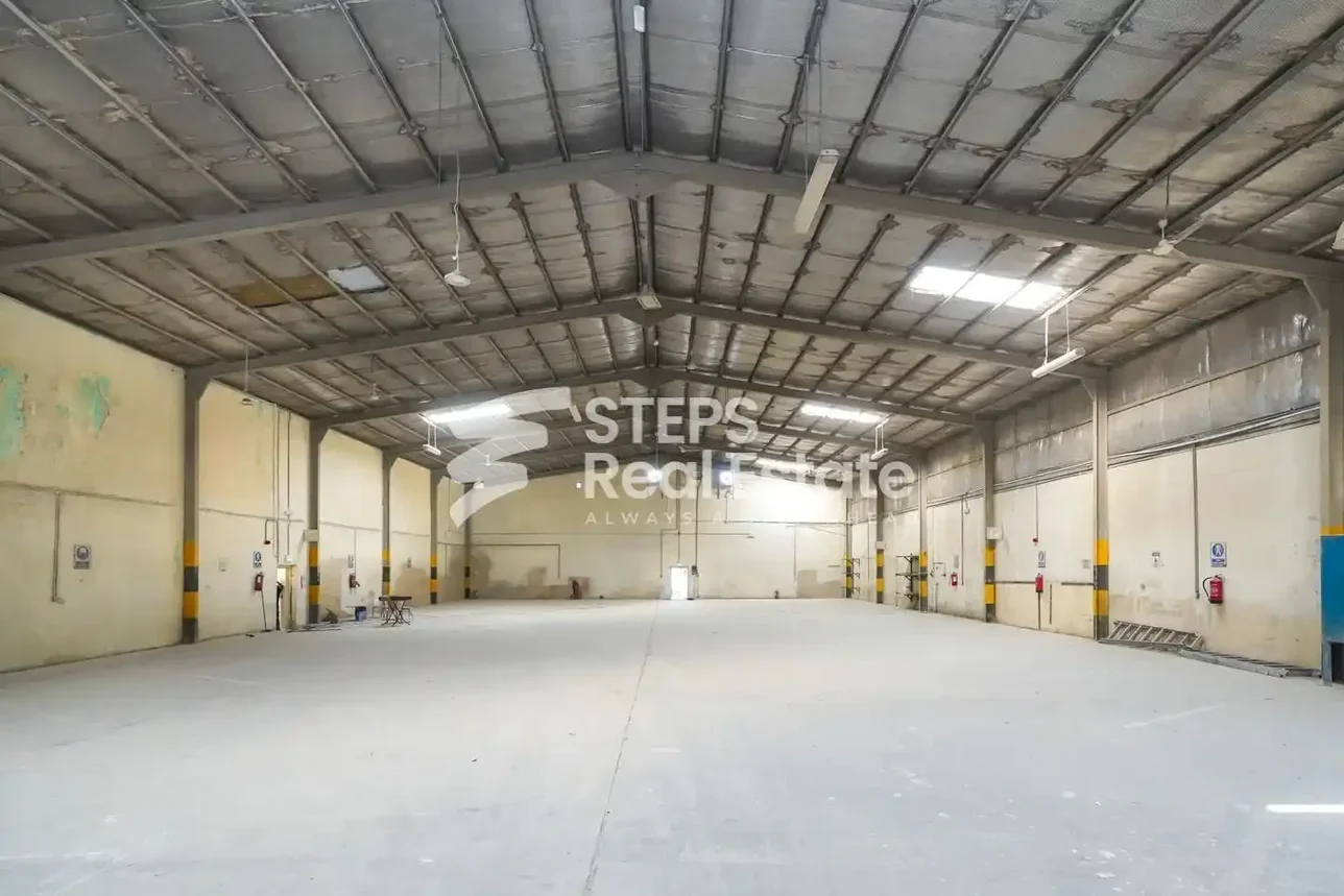 Warehouses & Stores - Al Rayyan  - Industrial Area  -Area Size: 760 Square Meter