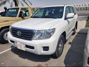 Toyota  Land Cruiser  G  2013  Automatic  200,000 Km  6 Cylinder  Four Wheel Drive (4WD)  SUV  White