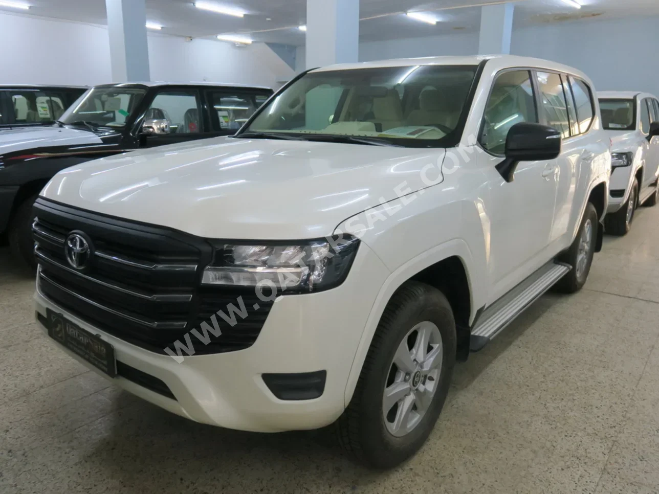 Toyota  Land Cruiser  GXR Twin Turbo  2022  Automatic  50,000 Km  6 Cylinder  Four Wheel Drive (4WD)  SUV  White