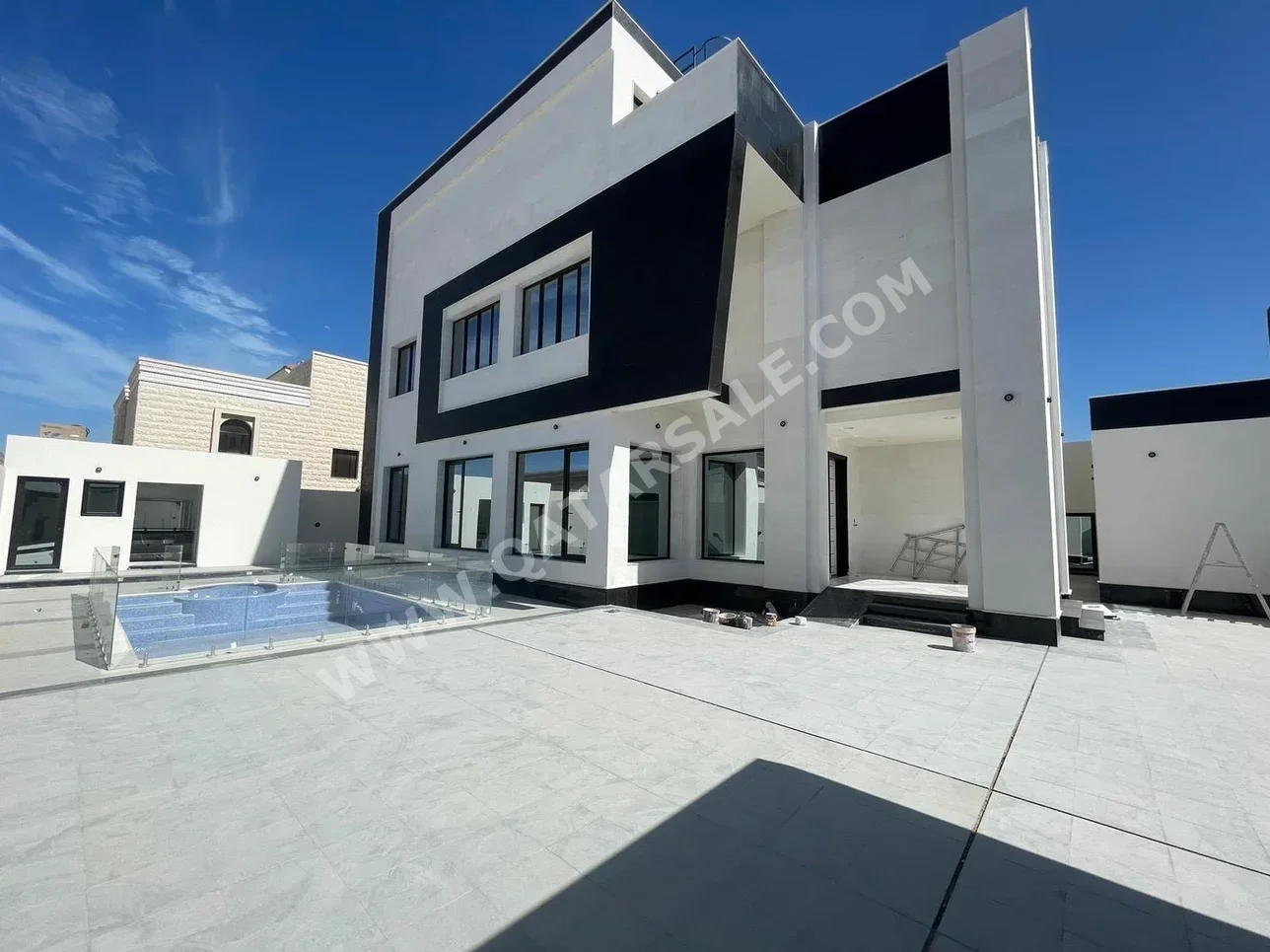 Family Residential  - Not Furnished  - Al Rayyan  - Izghawa  - 8 Bedrooms
