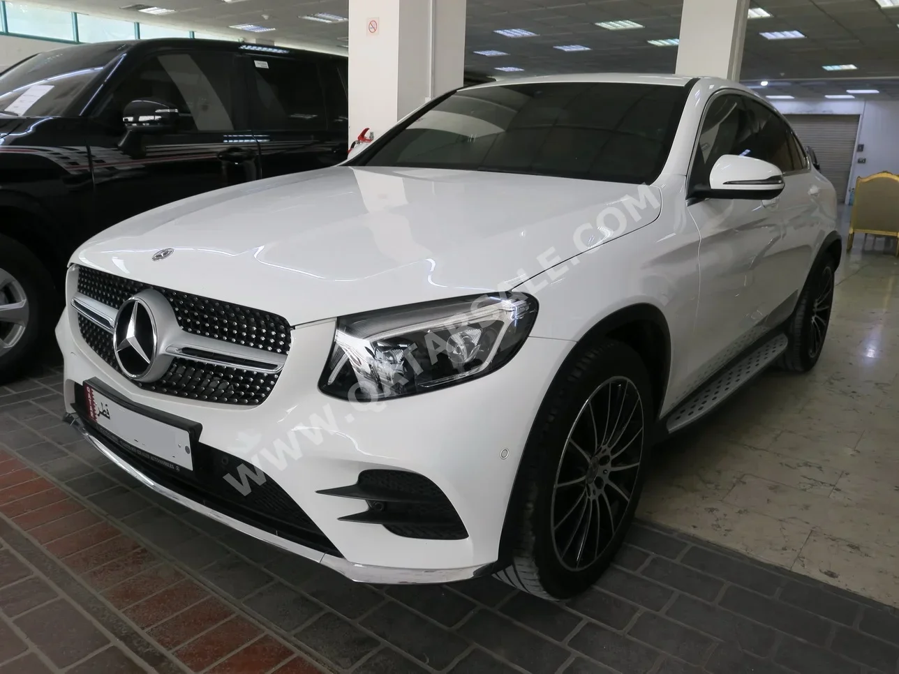 Mercedes-Benz  GLC  250  2018  Automatic  68,000 Km  4 Cylinder  All Wheel Drive (AWD)  SUV  White