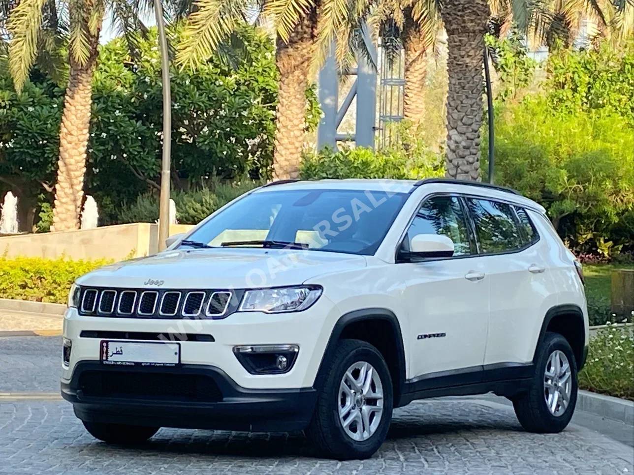 Jeep  Compass  longitude  2020  Automatic  38,000 Km  4 Cylinder  Four Wheel Drive (4WD)  SUV  White