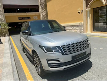 Land Rover  Range Rover  Vogue  Autobiography  2018  Automatic  120,000 Km  8 Cylinder  Four Wheel Drive (4WD)  SUV  Silver