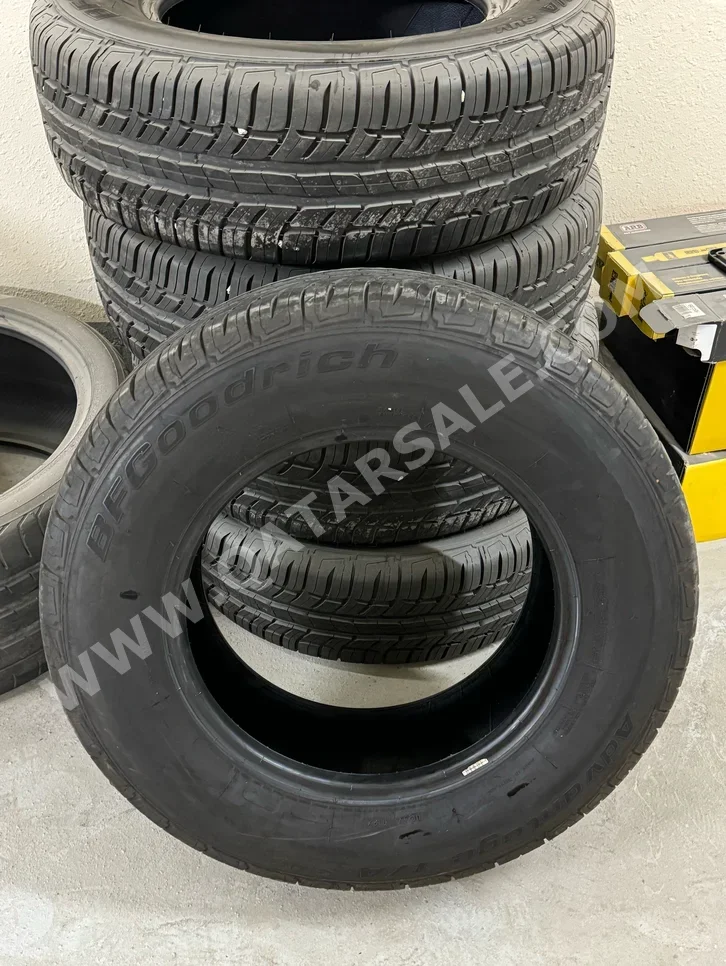 Tire & Wheels BFgoodrich Made in United States of America (USA) /  4 Seasons  16"