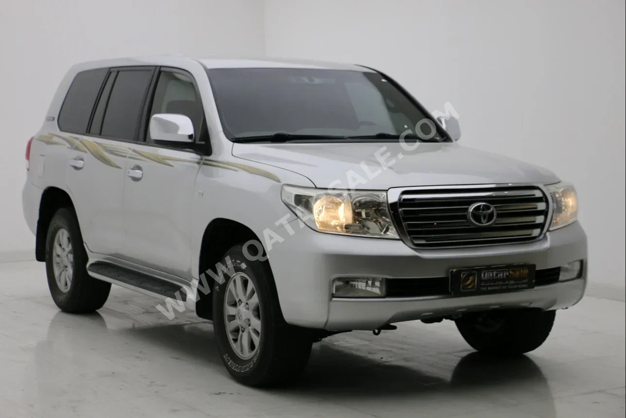  Toyota  Land Cruiser  GXR  2008  Automatic  350,000 Km  8 Cylinder  Four Wheel Drive (4WD)  SUV  Silver  With Warranty