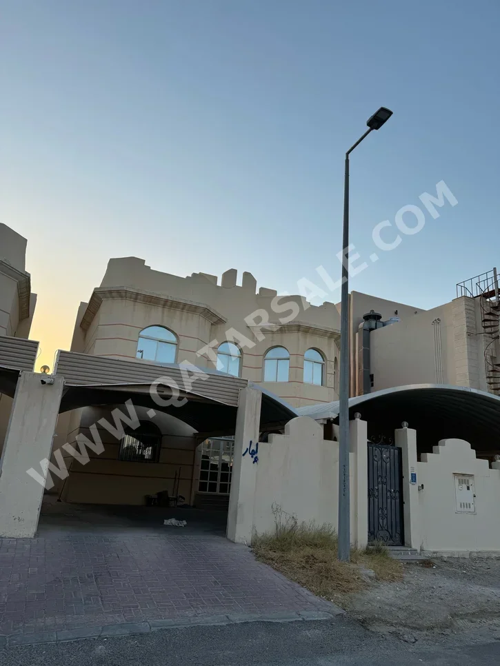 Service  - Not Furnished  - Al Rayyan  - Izghawa  - 5 Bedrooms