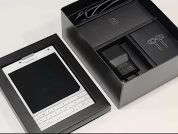 BlackBerry  - Passport  - White  - 64 GB