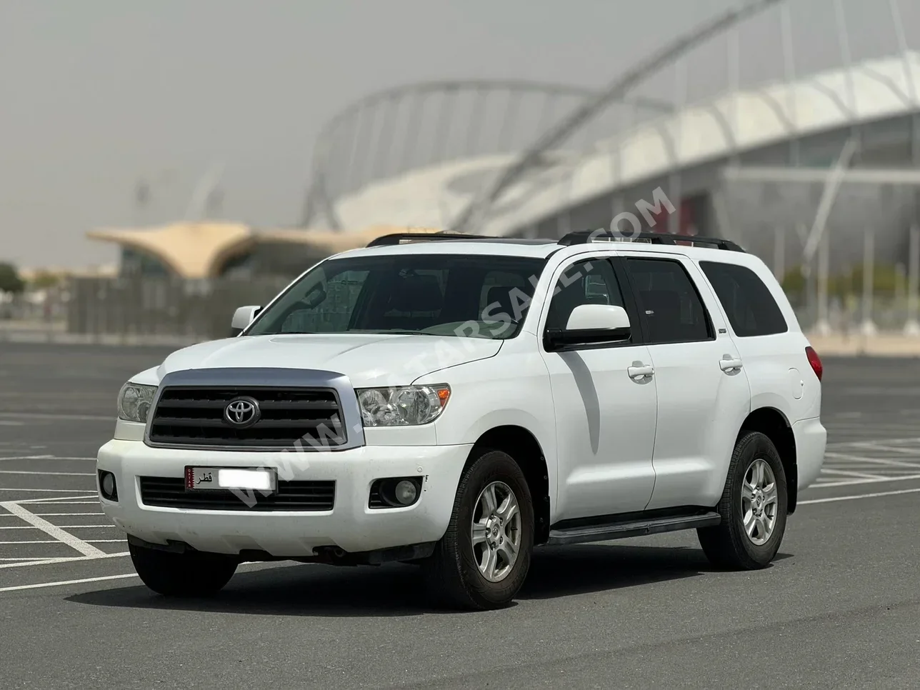 Toyota  Sequoia  SR5  2013  Automatic  387,000 Km  8 Cylinder  Four Wheel Drive (4WD)  SUV  White