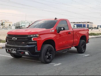 Chevrolet  Silverado  Trail Boss  2021  Automatic  103,000 Km  8 Cylinder  Four Wheel Drive (4WD)  Pick Up  Red