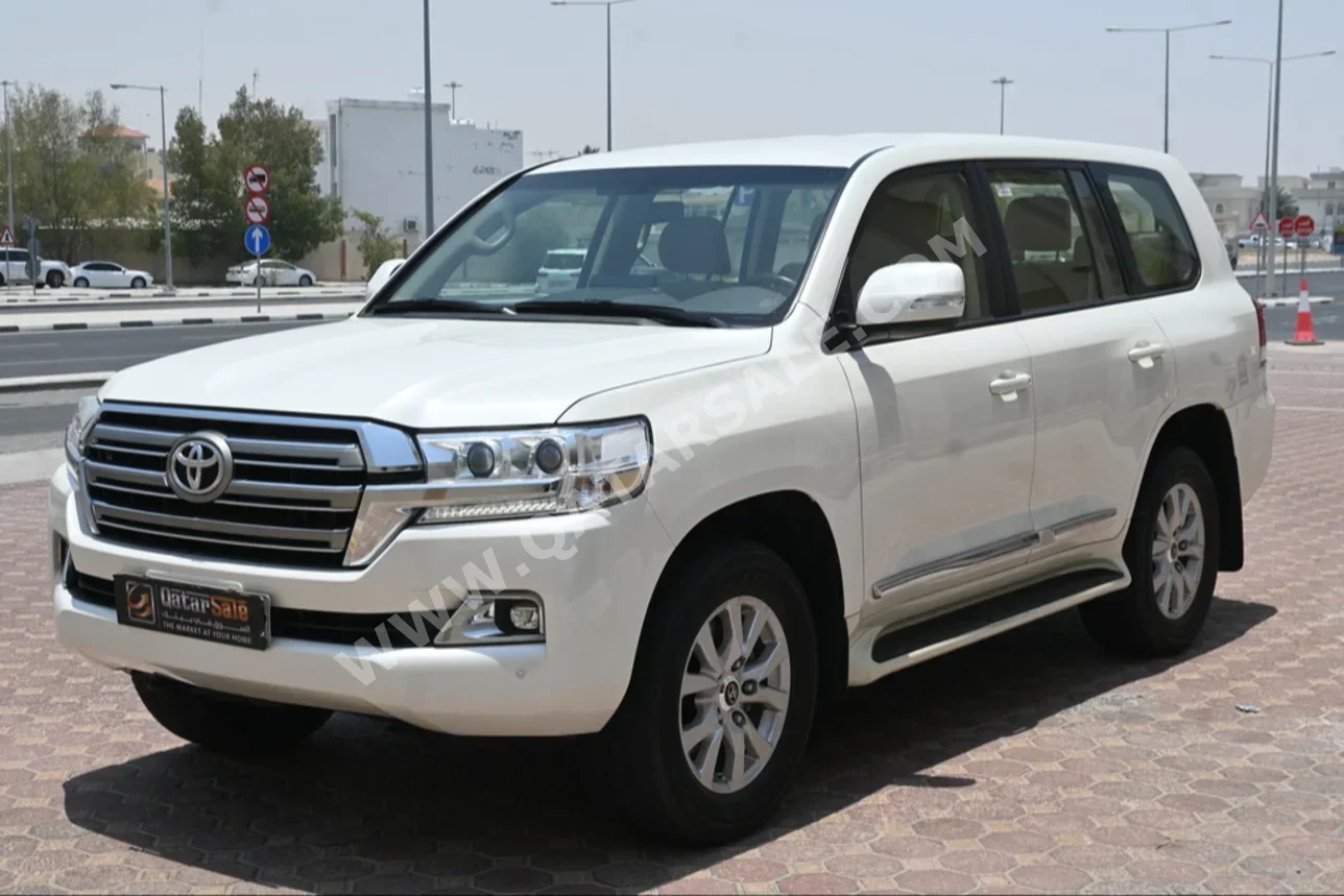 Toyota  Land Cruiser  GXR  2020  Automatic  48,000 Km  6 Cylinder  Four Wheel Drive (4WD)  SUV  White  With Warranty