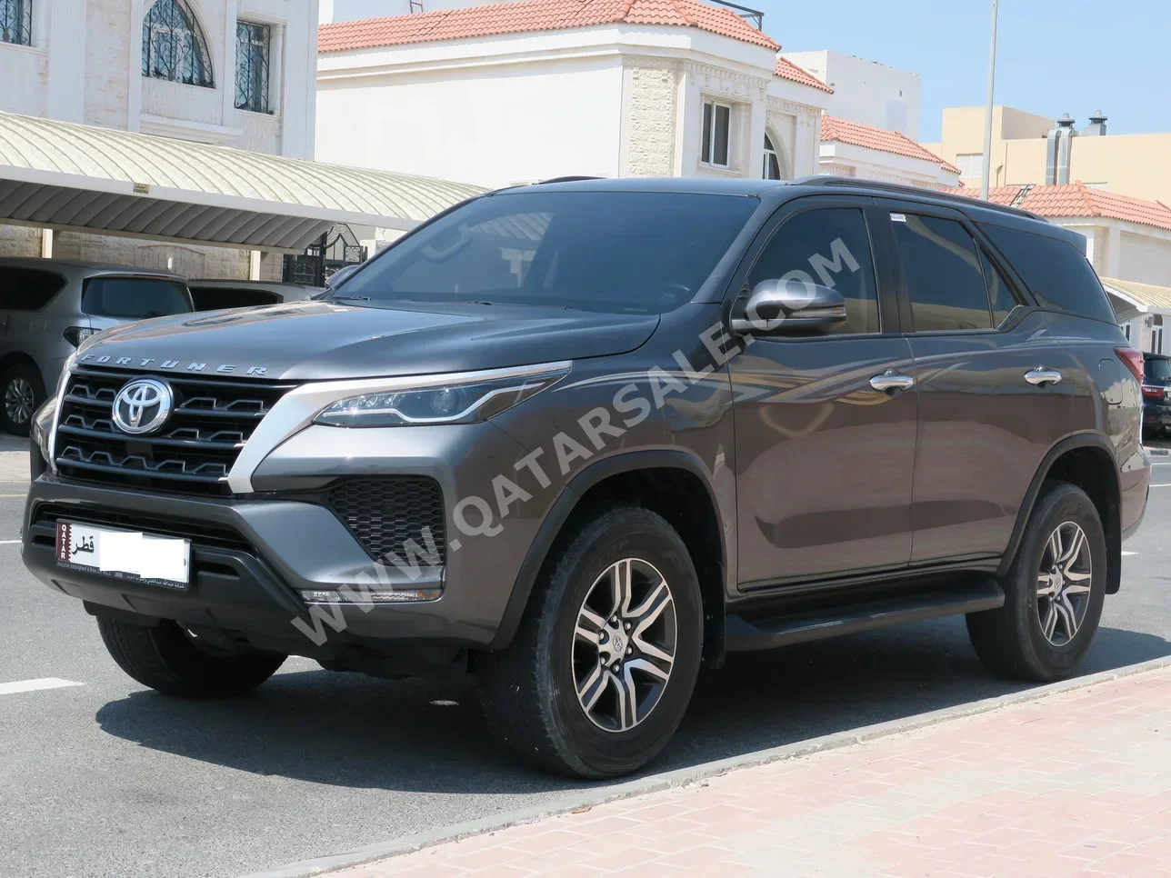 Toyota  Fortuner  2023  Automatic  63,000 Km  4 Cylinder  Four Wheel Drive (4WD)  SUV  Gray  With Warranty