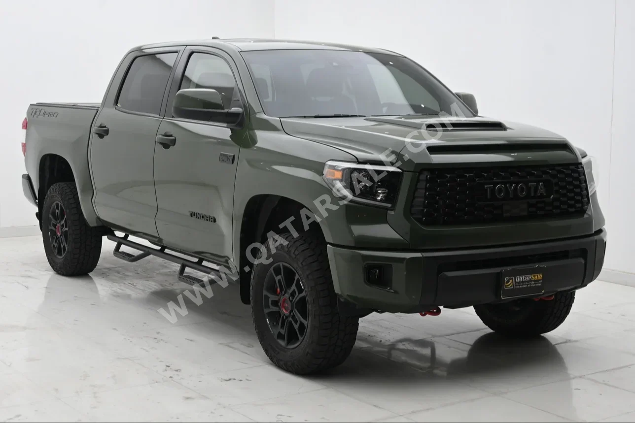 Toyota  Tundra  2020  Automatic  26٬000 Km  8 Cylinder  Four Wheel Drive (4WD)  Pick Up  Olive Green