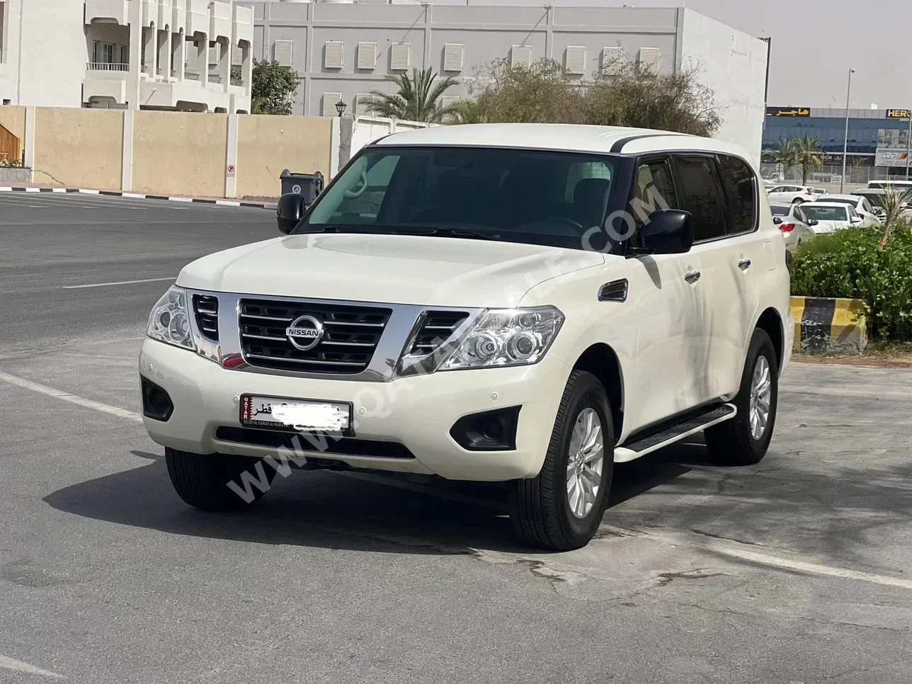 Nissan  Patrol  SE  2019  Automatic  140,000 Km  8 Cylinder  Four Wheel Drive (4WD)  SUV  White