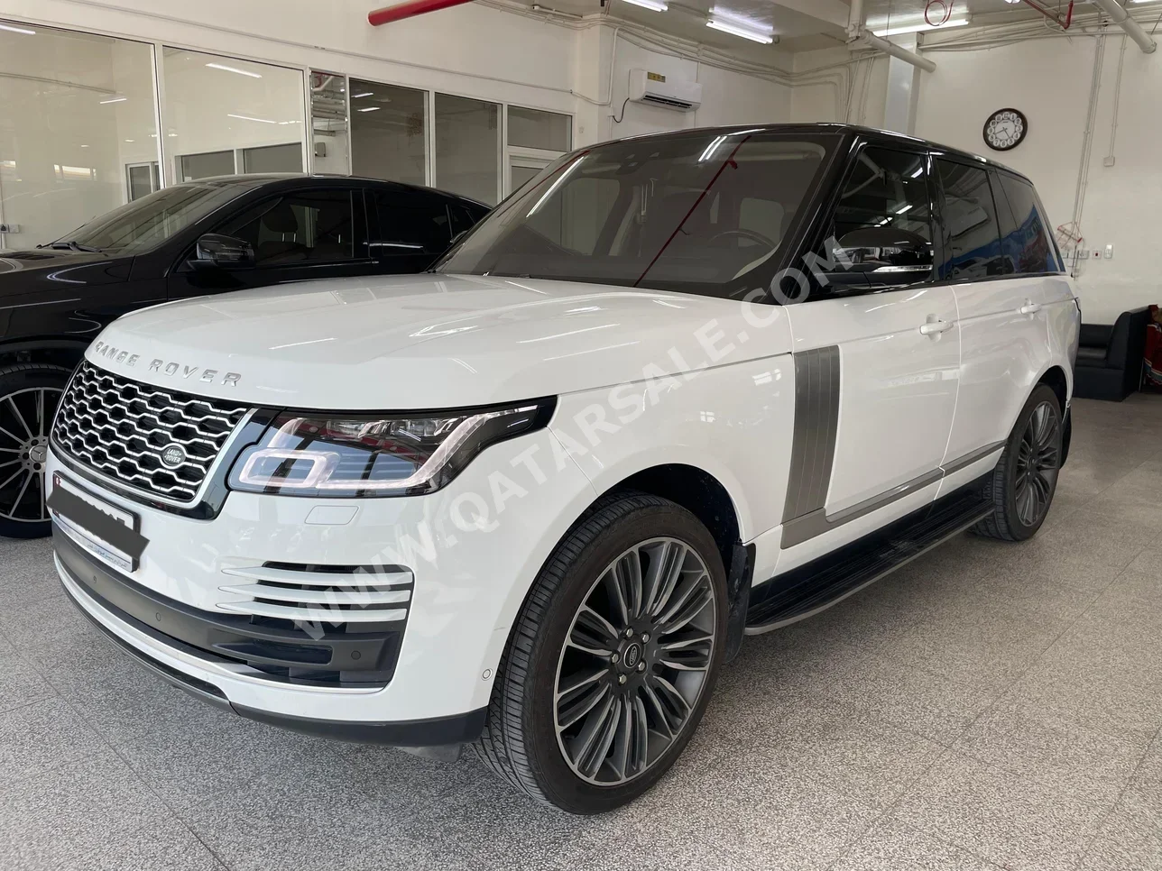 Land Rover  Range Rover  Vogue  2021  Automatic  36٬000 Km  6 Cylinder  Four Wheel Drive (4WD)  SUV  White  With Warranty