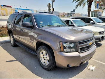 Chevrolet  Tahoe  2013  Automatic  275,000 Km  8 Cylinder  Four Wheel Drive (4WD)  SUV  Gray