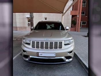 Jeep  Grand Cherokee  Summit  2014  Automatic  116,000 Km  8 Cylinder  Four Wheel Drive (4WD)  SUV  Gold