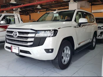 Toyota  Land Cruiser  GXR  2024  Automatic  1,500 Km  6 Cylinder  Four Wheel Drive (4WD)  SUV  White  With Warranty