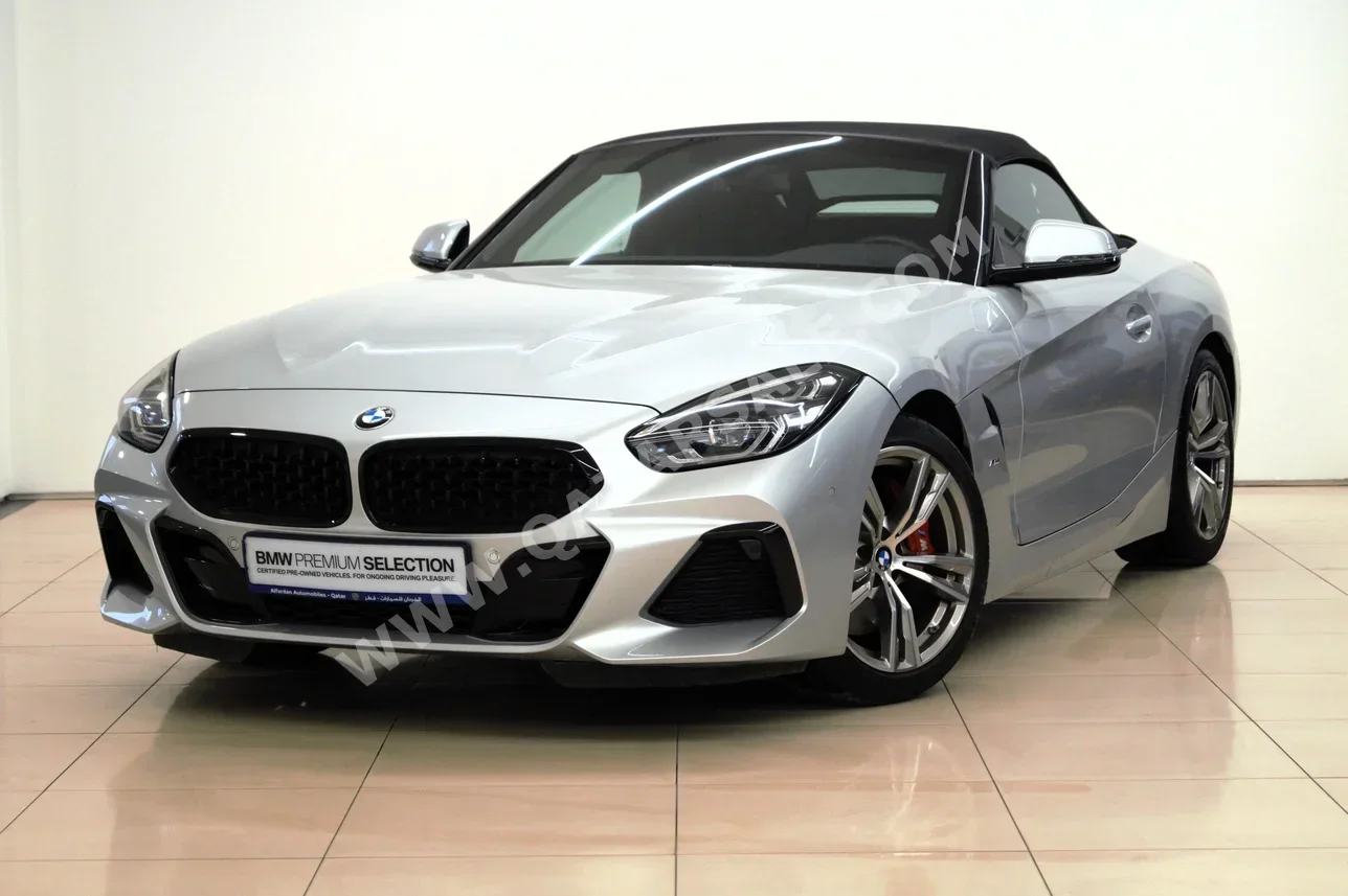 BMW  Z-Series  4 M  2022  Automatic  8٬300 Km  4 Cylinder  Rear Wheel Drive (RWD)  Convertible  Silver  With Warranty