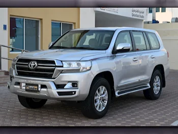  Toyota  Land Cruiser  GXR  2020  Automatic  223,000 Km  8 Cylinder  Four Wheel Drive (4WD)  SUV  Silver  With Warranty