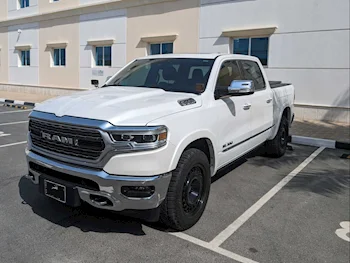 Dodge  Ram  Limited  2021  Automatic  24,000 Km  8 Cylinder  Four Wheel Drive (4WD)  Pick Up  White  With Warranty