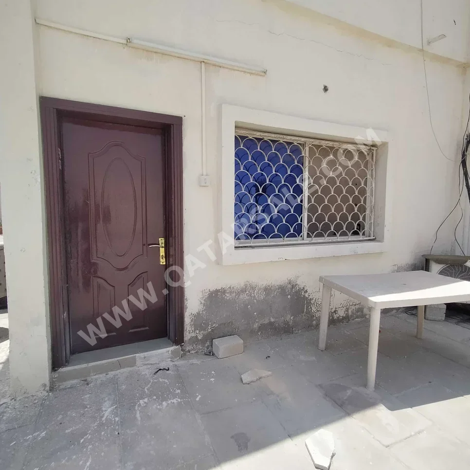 1 Bedrooms  Studio  For Rent  in Al Rayyan -  Luaib  Not Furnished