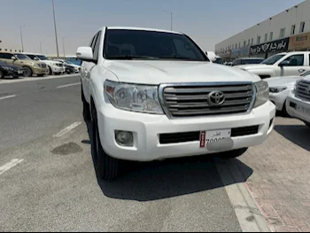 Toyota  Land Cruiser  G  2014  Automatic  357,000 Km  6 Cylinder  Four Wheel Drive (4WD)  SUV  White