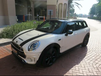 Mini  Cooper  Clubman JCW  2016  Automatic  108,000 Km  4 Cylinder  Front Wheel Drive (FWD)  Hatchback  White