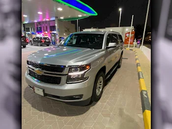 Chevrolet  Suburban  LT  2017  Automatic  103,000 Km  8 Cylinder  Four Wheel Drive (4WD)  SUV  Silver