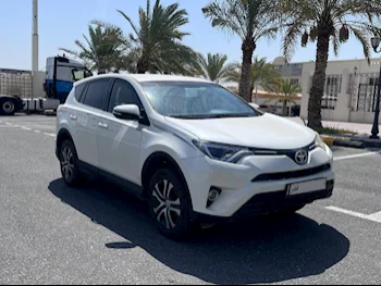  Toyota  Rav 4  2017  Automatic  191,000 Km  4 Cylinder  Front Wheel Drive (FWD)  SUV  White  With Warranty