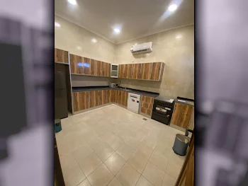 3 Bedrooms  Apartment  For Rent  in Umm Salal -  Umm Al Amad  Fully Furnished