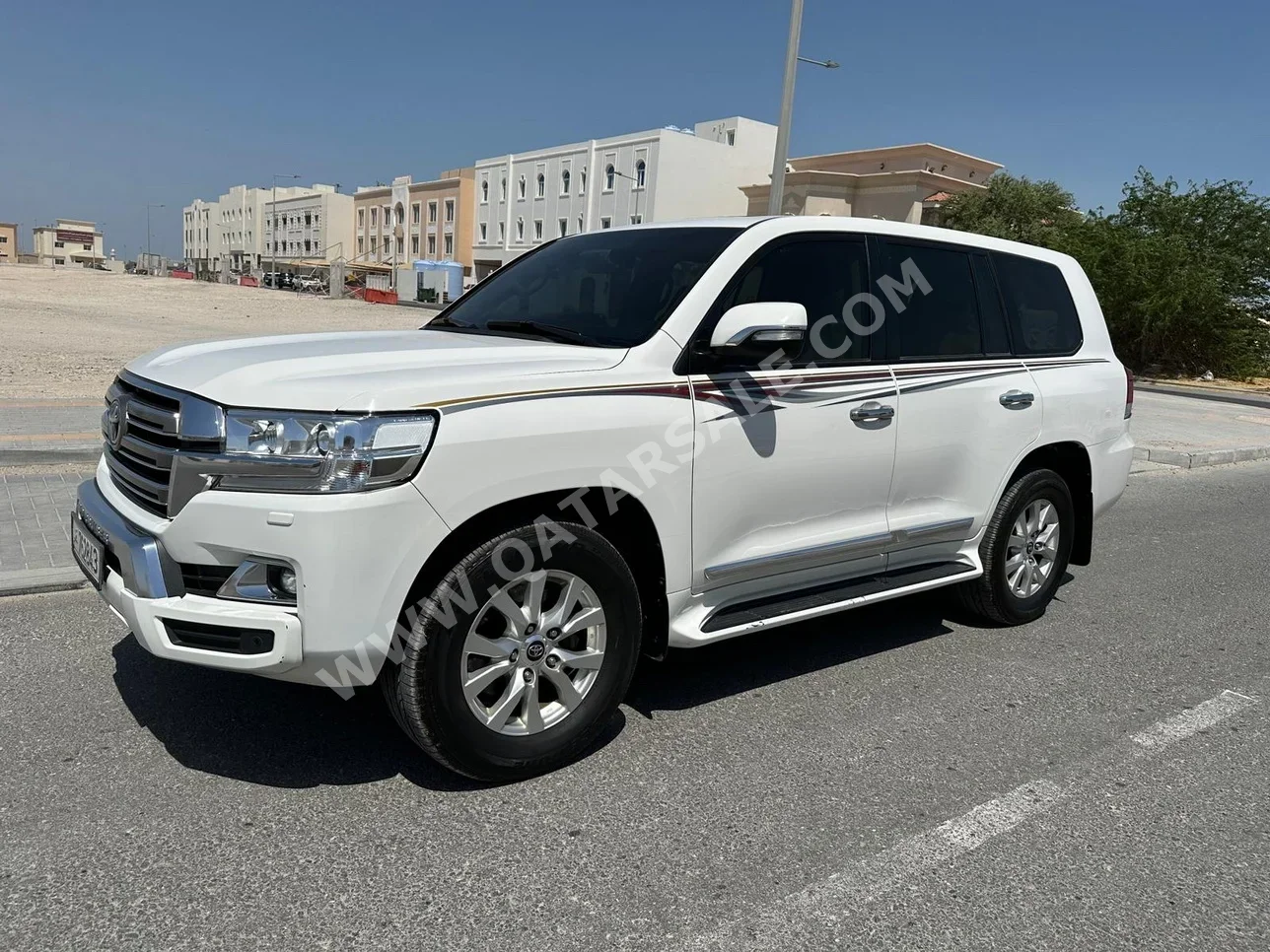 Toyota  Land Cruiser  GXR  2018  Automatic  186,000 Km  8 Cylinder  Four Wheel Drive (4WD)  SUV  White