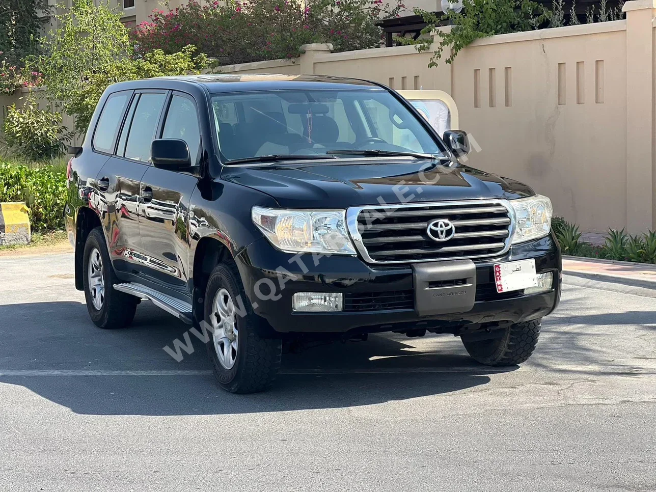 Toyota  Land Cruiser  G Limited  2009  Automatic  250,000 Km  6 Cylinder  Four Wheel Drive (4WD)  SUV  Black