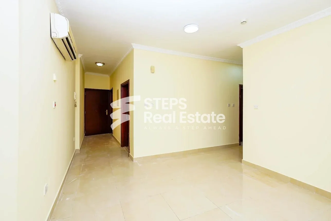 2 غرف نوم  شقة  للايجار  في الدوحة -  فريج النصر  غير مفروشة