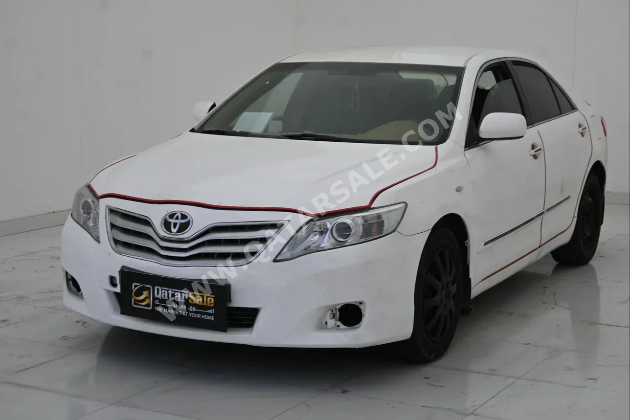 Toyota  Camry  2011  Automatic  300,000 Km  4 Cylinder  Front Wheel Drive (FWD)  Sedan  Pearl