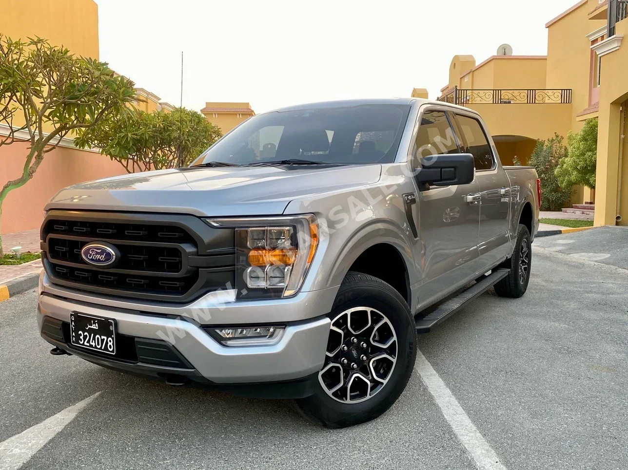 Ford  F  150 FX4  2021  Automatic  65٬000 Km  6 Cylinder  Four Wheel Drive (4WD)  Pick Up  Silver  With Warranty
