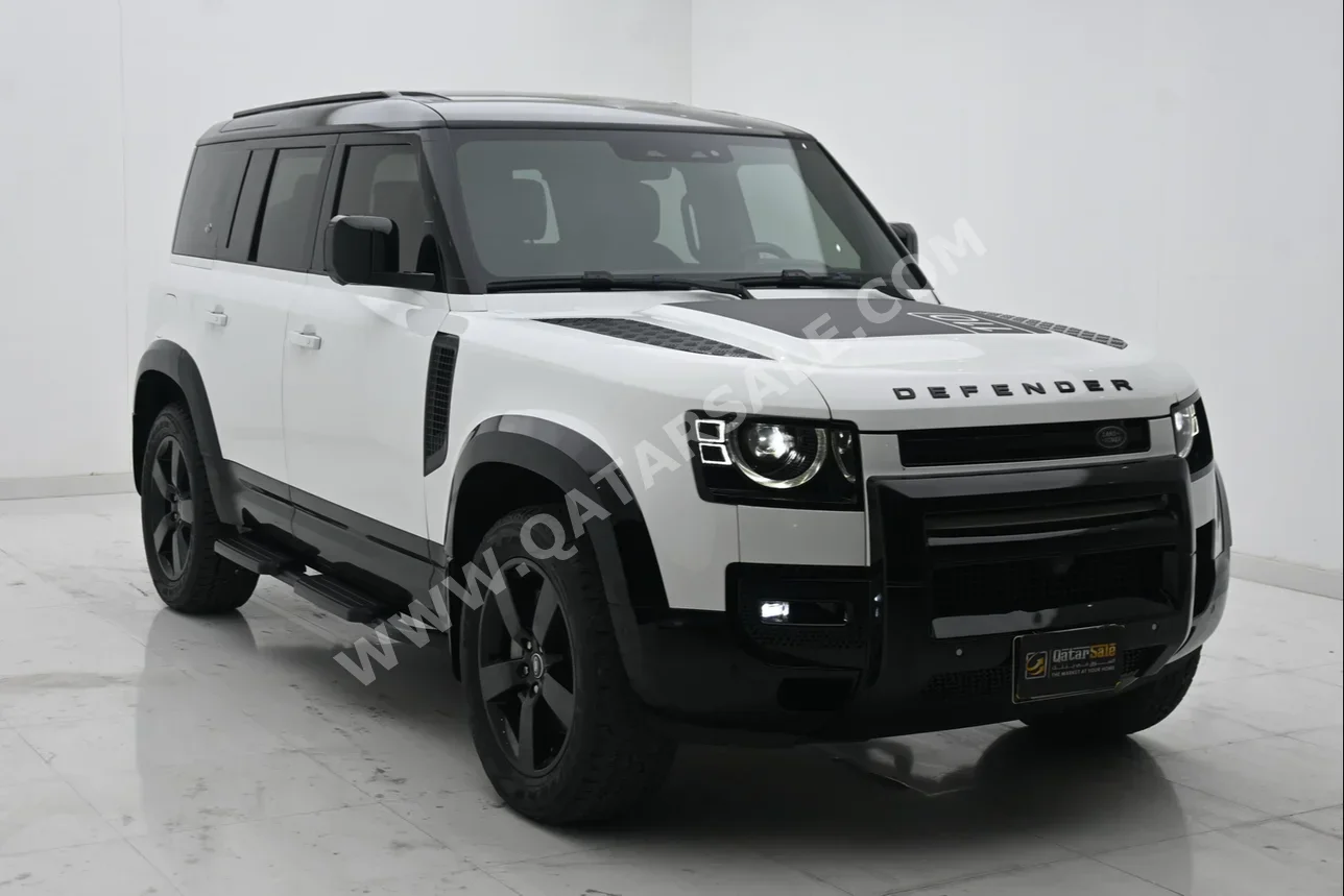 Land Rover  Defender  110 HSE  2022  Automatic  65,000 Km  6 Cylinder  Four Wheel Drive (4WD)  SUV  White  With Warranty