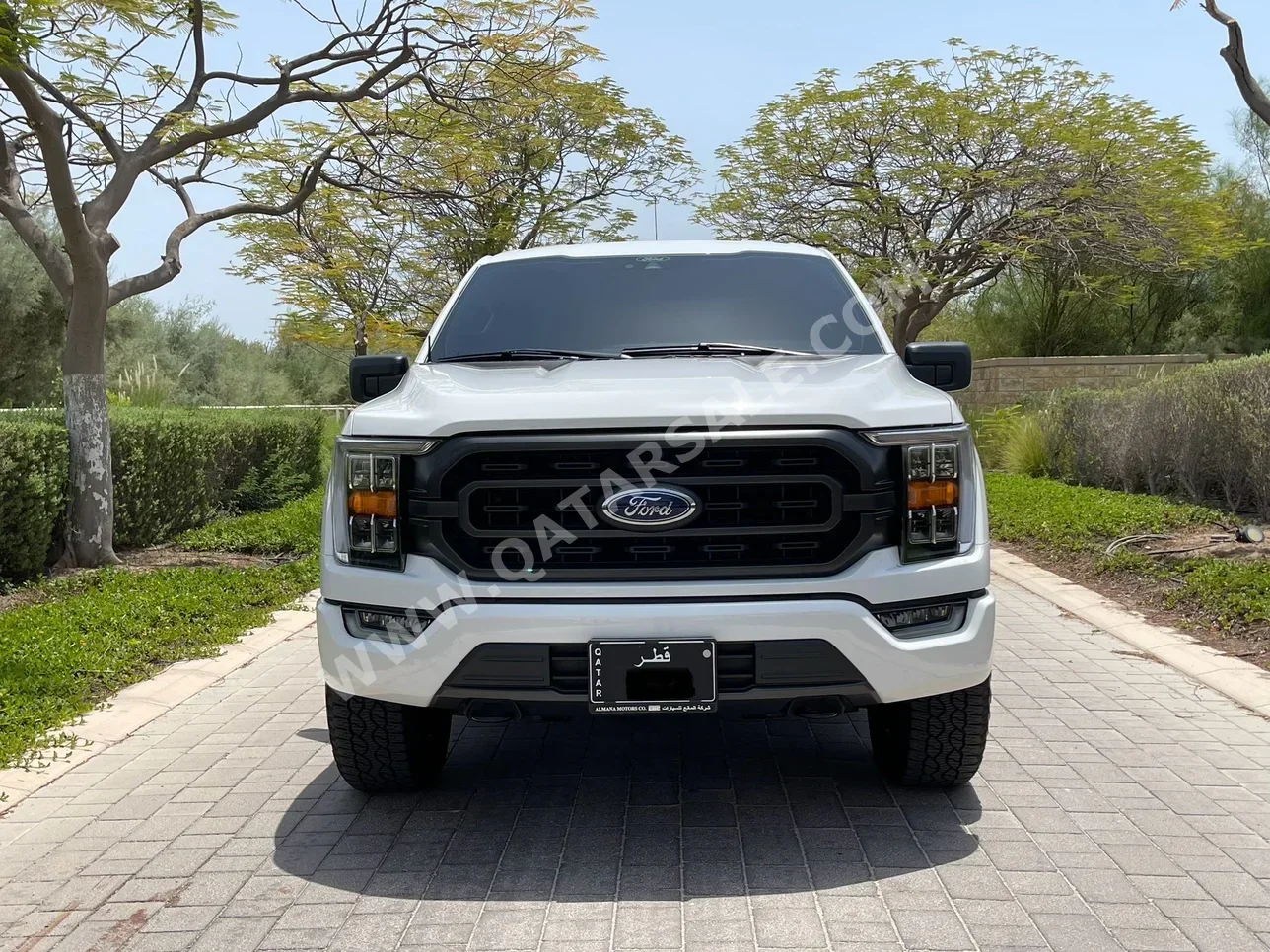 Ford  F  150 XLT  2021  Automatic  30,500 Km  8 Cylinder  Four Wheel Drive (4WD)  Pick Up  White  With Warranty