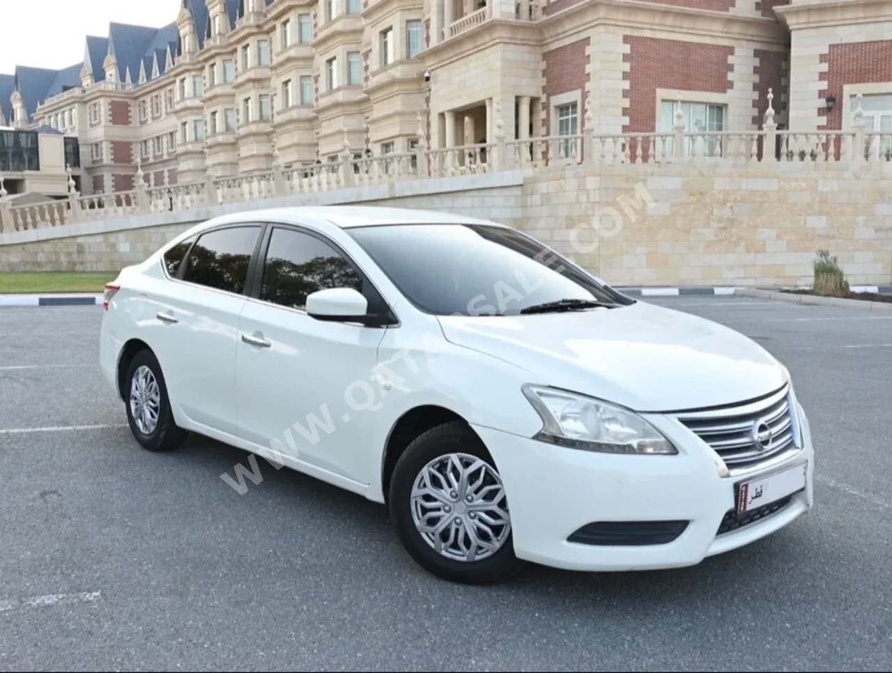 Nissan  Sentra  2014  Automatic  260,000 Km  4 Cylinder  SUV  White