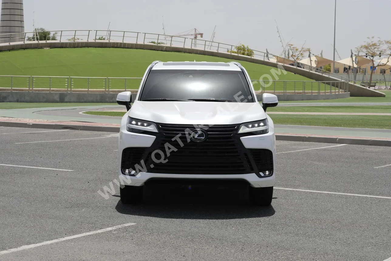 Lexus  LX  600 VIP  2022  Automatic  37,000 Km  6 Cylinder  Four Wheel Drive (4WD)  SUV  White  With Warranty