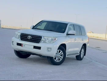 Toyota  Land Cruiser  GX  2015  Automatic  279,000 Km  6 Cylinder  Four Wheel Drive (4WD)  SUV  White