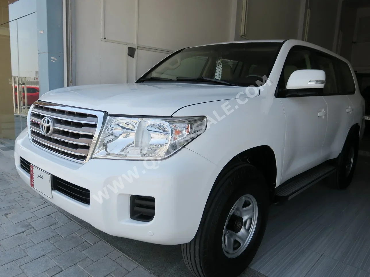 Toyota  Land Cruiser  G  2015  Automatic  241,000 Km  6 Cylinder  Four Wheel Drive (4WD)  SUV  White