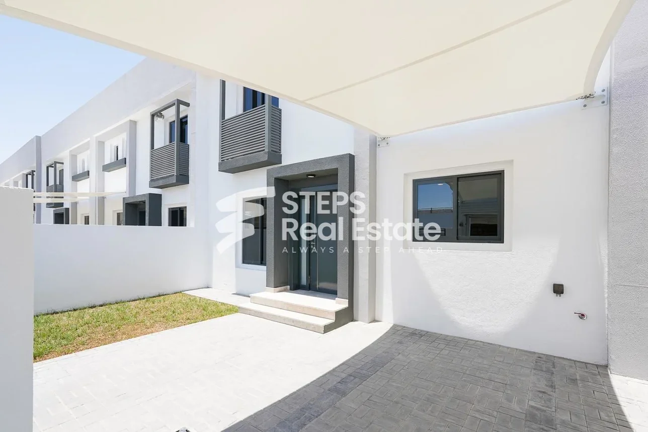 Family Residential  - Not Furnished  - Doha  - Al Hilal  - 3 Bedrooms