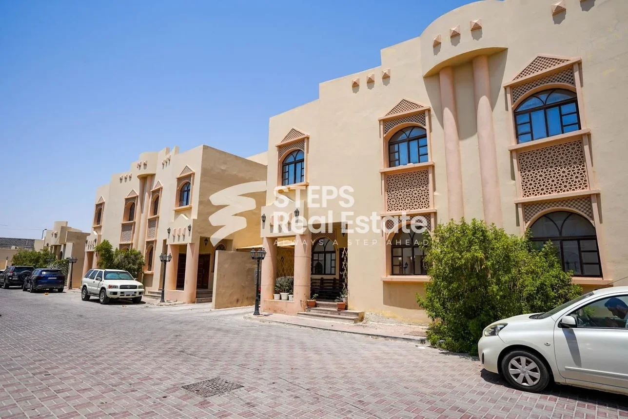 Family Residential  - Not Furnished  - Al Daayen  - Al Sakhama  - 5 Bedrooms