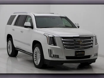 Cadillac  Escalade  2017  Automatic  83,000 Km  8 Cylinder  Four Wheel Drive (4WD)  SUV  White